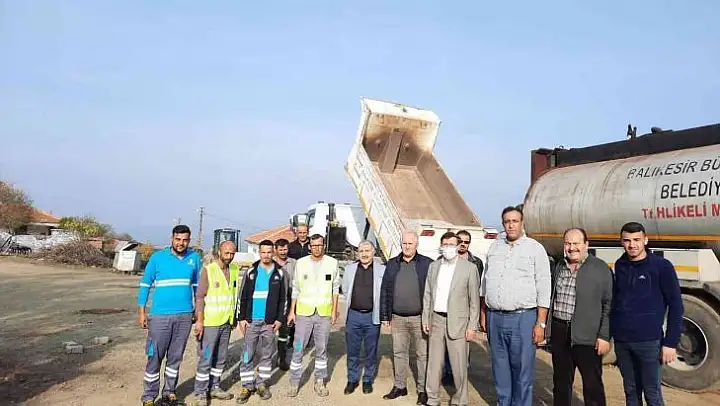 Burhaniye'de yol sevinci