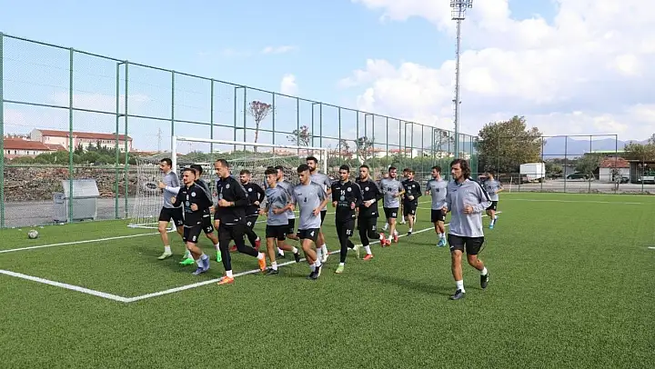Burhaniye sezonun ilk maçına hazır