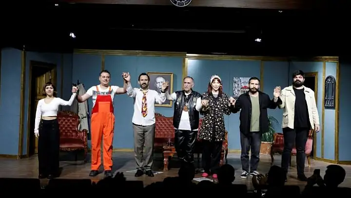 Bursa'da ''Tam oldu derken'' rüzgarı kahkahalara boğdu