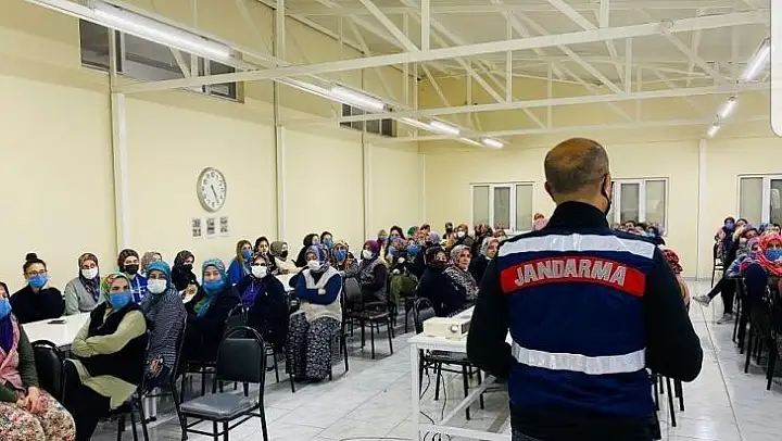 Bursa'da 104 anneye uyuşturucuyla mücadele hakkında bilgi verildi