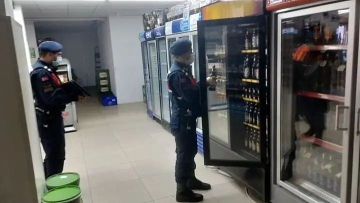 Bursa'da jandarma kuralları ihlal edenlere 139 bin TL ceza yazdı