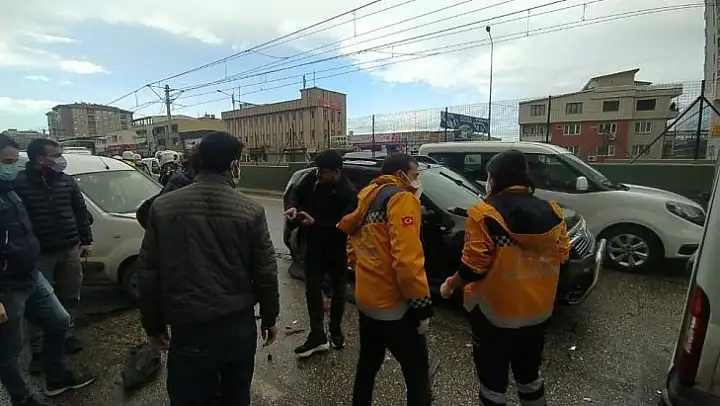 Bursa'da kısıtlamada polis uygulama noktasında faciadan dönüldü