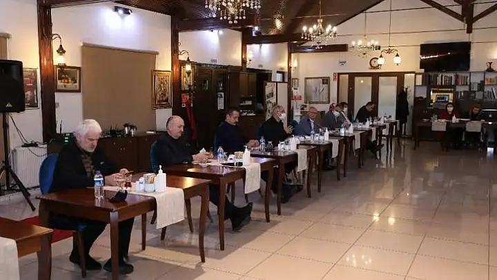 Bursa'da tecrübe birlik ruhuyla buluştu