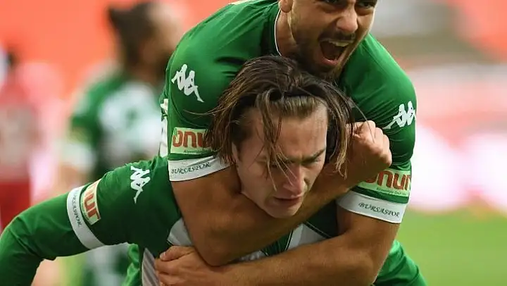 Bursaspor'da 5 oyuncu kart sınırında