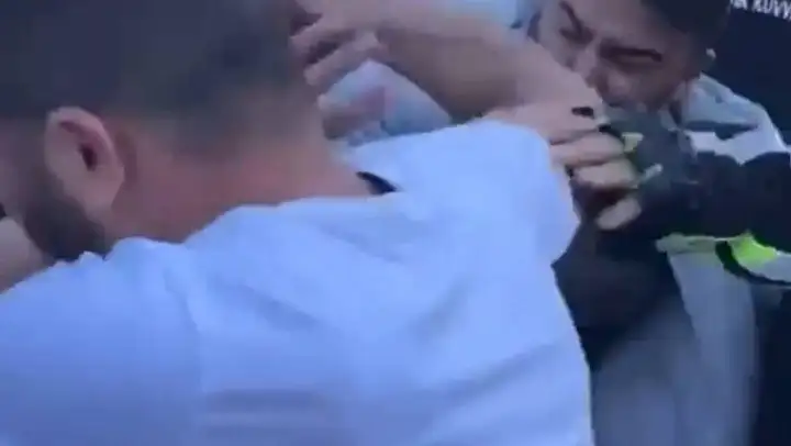 Bursasporlu taraftarlar mağlubiyet sonrası olay çıkardı