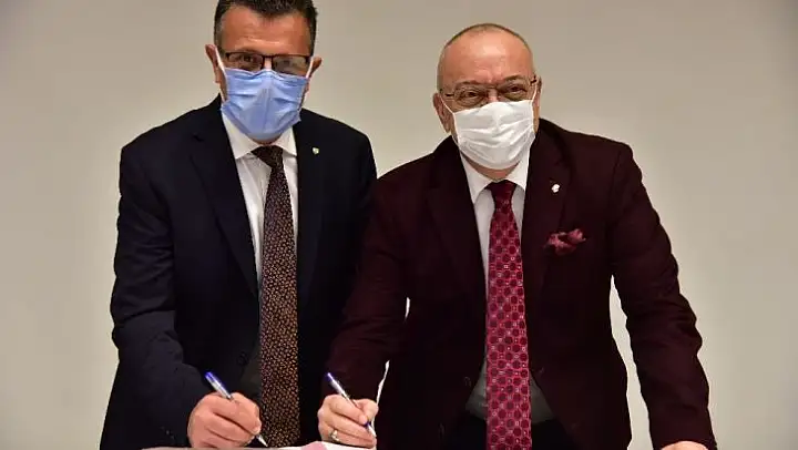 Büyükşehir, 'Bakkal Şükrü Evi'ni Alaşehir Belediyesine tahsis etti