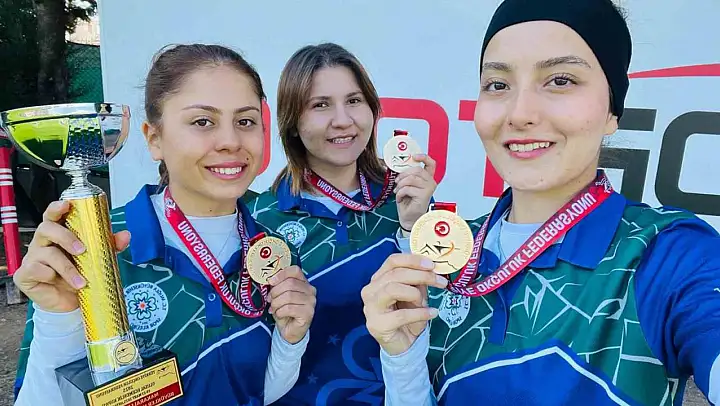 Büyükşehir Okçuları Antalya'dan birincilik ve üçüncülükle döndü