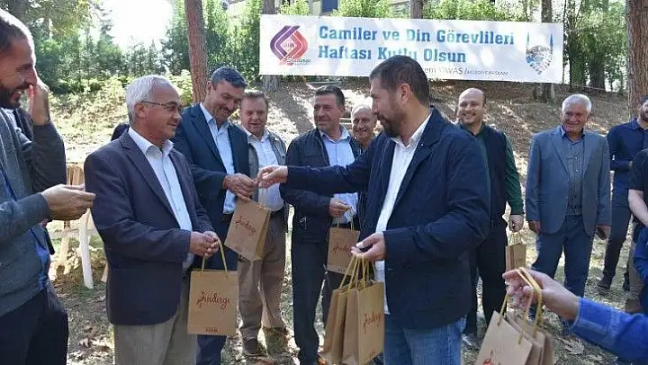 Camiler ve Din Görevlileri Haftasında Sındırgı'dan Vefa örneği
