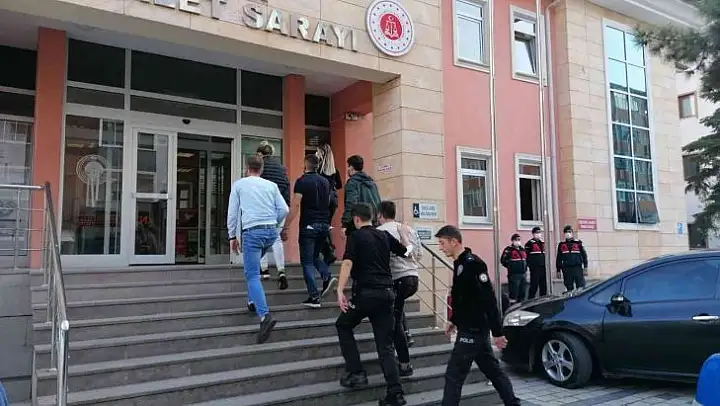 Çan'da gasp zanlısı tutuklandı
