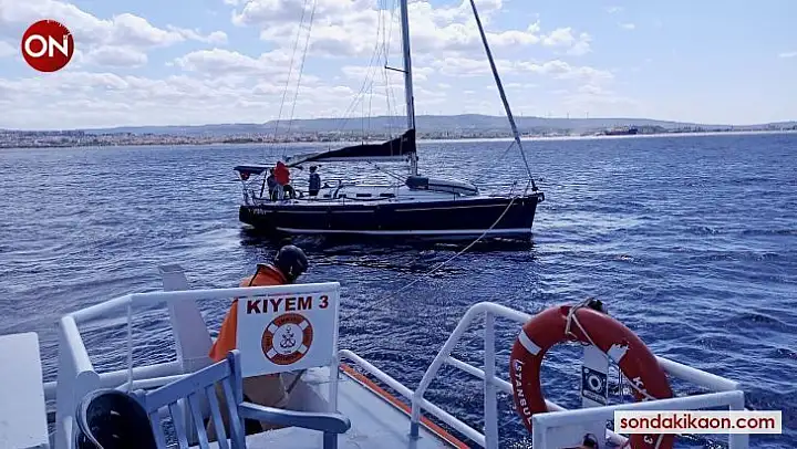 Çanakkale Boğazı'nda yakıtı biten yelkenli kurtarıldı