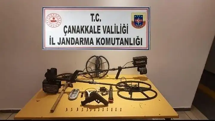 Çanakkale'de 4 define şüphelisi yakalandı