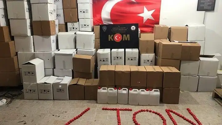Çanakkale'de 4 ton sahte etil alkol ele geçirildi