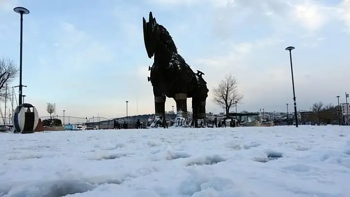 Çanakkale'de eğitime kar engeli