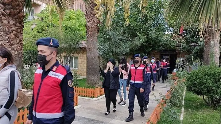 Çanakkale'de fuhuş operasyonu: 9 gözaltı