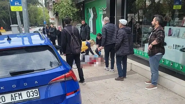 Cezaevinden çıkıp eski karısıyla sevgilisini sokak ortasında bıçakladı: 1 ölü, 1 ağır yaralı
