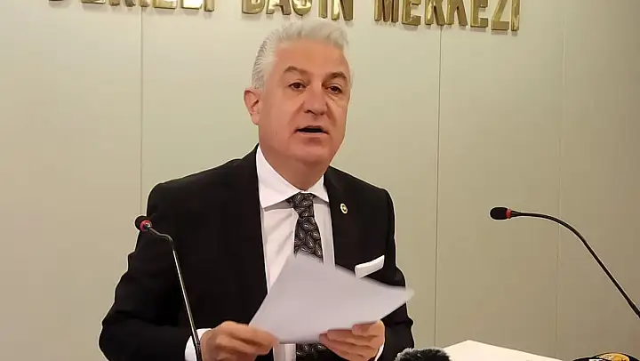 CHP'li eski vekilden Kılıçdaroğlu'na ağır suçlama: 'CHP'de Atatürk düşmanı danışmanlar cirit atıyor'
