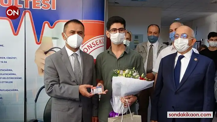 ÇOMÜ'de ilk kayıt töreni Tıp Fakültesinde yapıldı