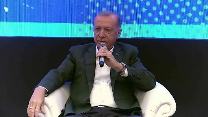 Cumhurbaşkanı Erdoğan, Truva Müzesi'nde Ezineli Yahya Çavuş Belgeseli Galası'nda gençler ile buluştu