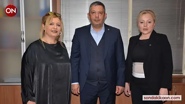 Demokratik Sağlık-Sen'den Ebeler Haftasında sağlık evleri talebi