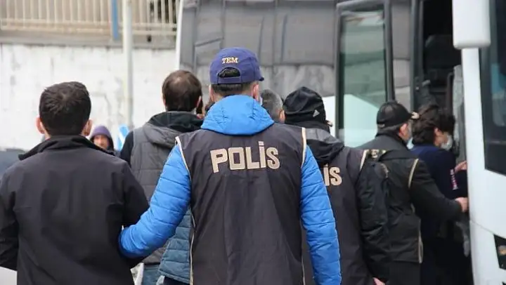 Denizli dahil 7 ilde FETÖ'nün güncel öğrenci evlerine yönelik operasyon: 32 şüpheli yakalandı