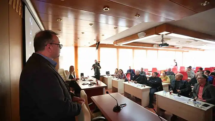 Denizli'de 5 sokakta 5 bin 247 binanın depreme dayanıklılığı incelendi