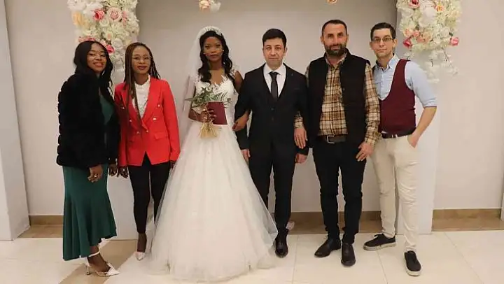 Denizli'de hem evlenen hem de boşananların sayısı arttı