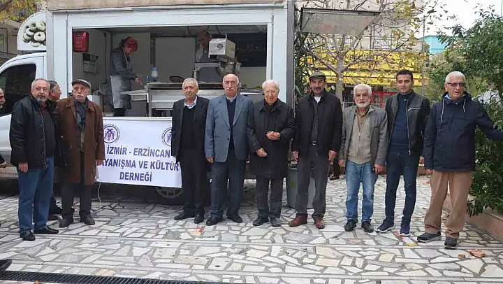 Depremde hayatını kaybedenler için lokma hayrı düzenlendi