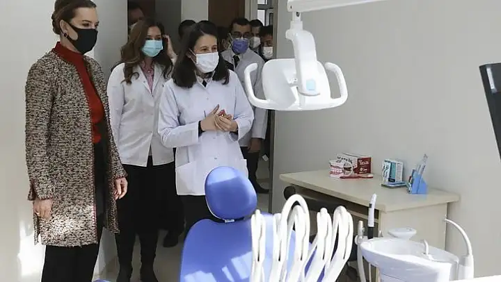 DEÜ Ağız ve Diş Sağlığı Uygulama ve Araştırma Merkezi açıldı