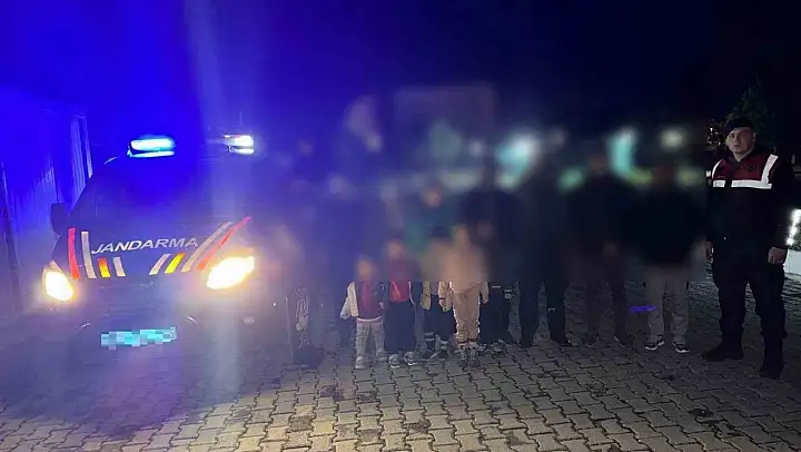 Didim'de 13 düzensiz göçmen yakalandı