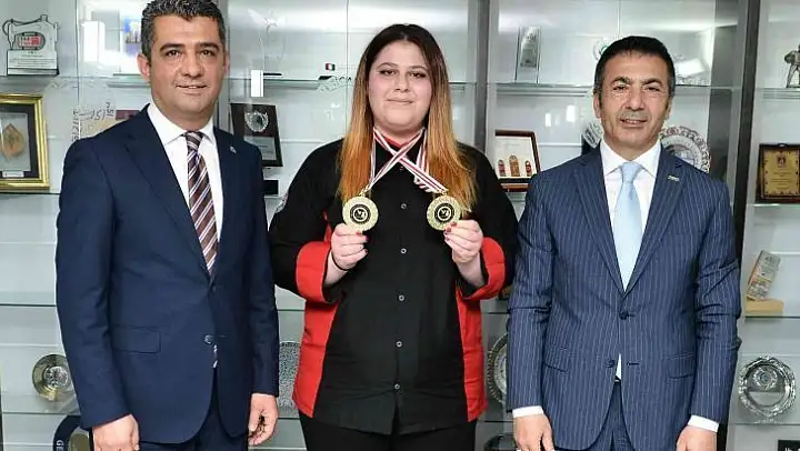 DTO'nun desteklediği genç yetenek, Tunus'tan çifte altın madalya ile döndü