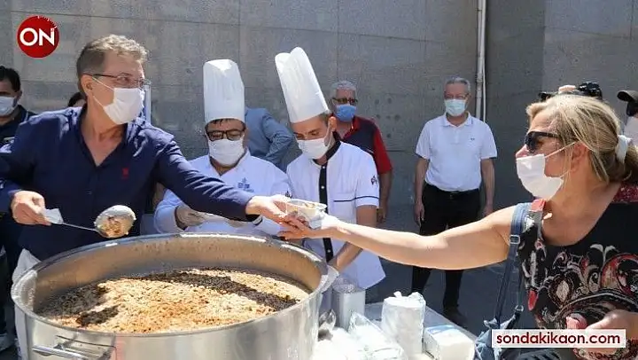 Edremit Belediyesi aşure hayırları başladı