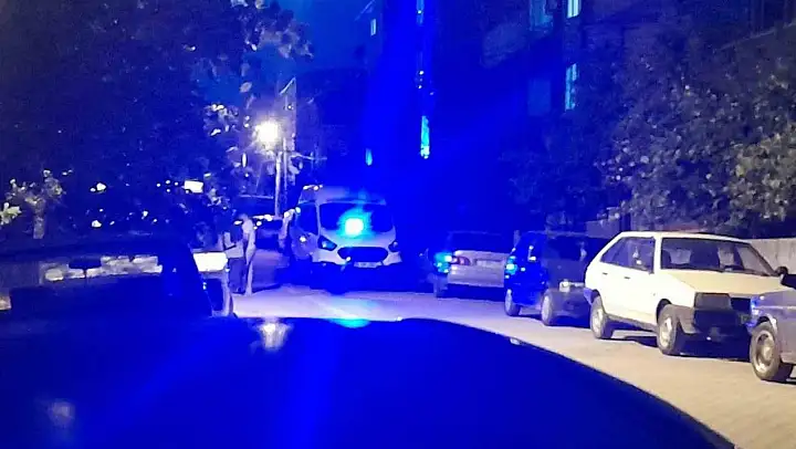 Edremit'te 2. kat balkonundan düşen çocuk hastanede tedavi altına alındı