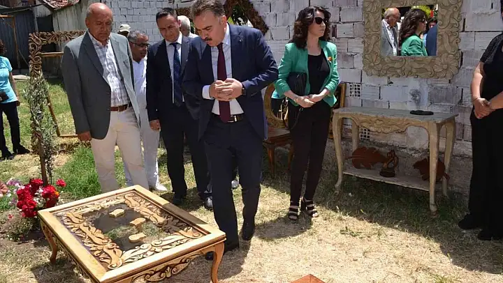 Edremit'te Halk Eğitimi Sergisi açıldı