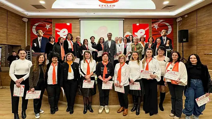 Efeler'in fotoğraf yarışmasında kazananlar ödüllerine kavuştu