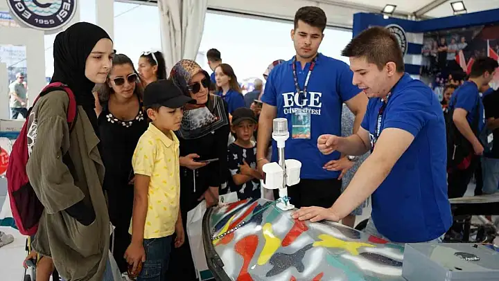 Ege Üniversitesi standı TEKNOFEST Ankara'da yoğun ilgi görüyor