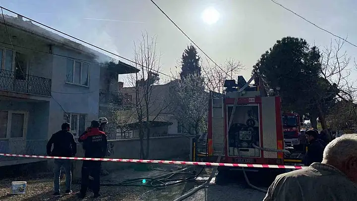 Elektrikli ısıtıcıdan çıkan yangın korkuttu
