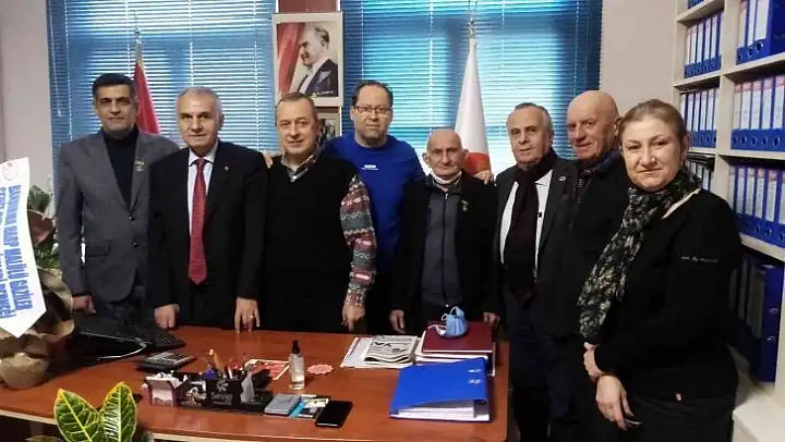 Emekliler Derneğinden şehit ve gazi ailelerine jest