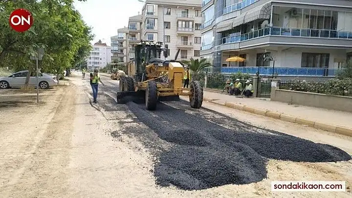 Erdek'te Altyapı çalışmaları biten yollar asfaltlanıyor