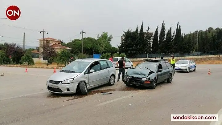 Erdek'te trafik kazası 1 yaralı