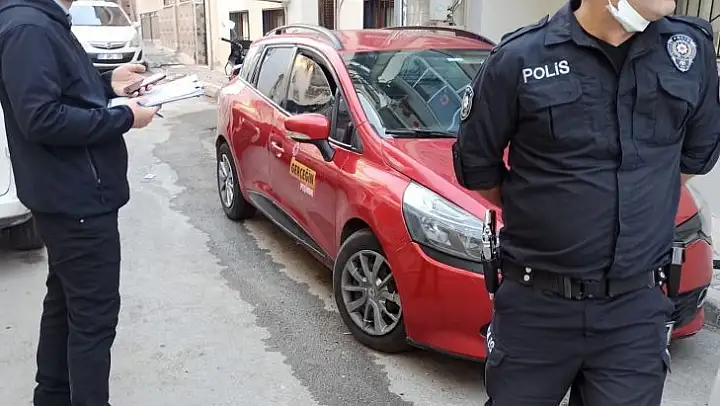 Gazeteci dahil 7 vatandaşı soyan hırsızlar yakayı ele verdi