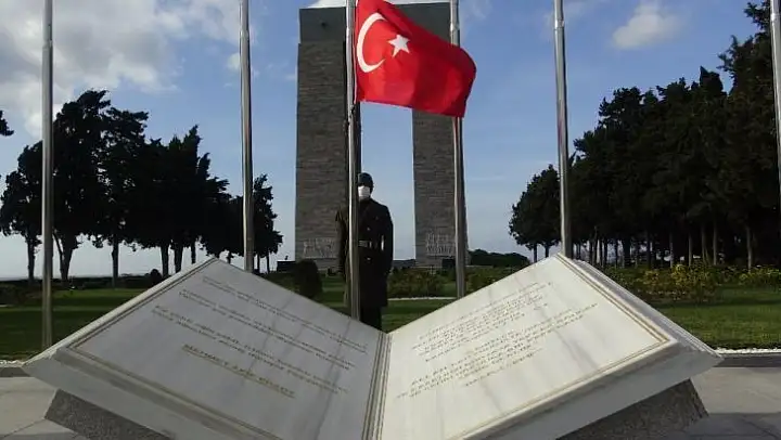Gelibolu Yarımadası'nın tahliyesinin 105'nci yılı nedeniyle tören düzenlendi