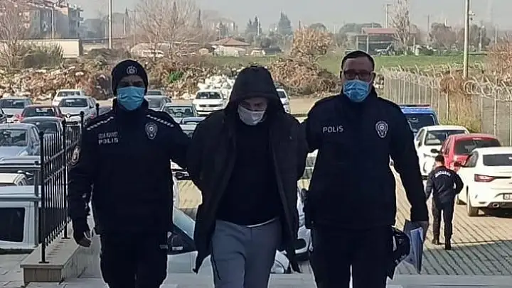 Girdiği evde suçüstü yakalanan hırsız tutuklandı
