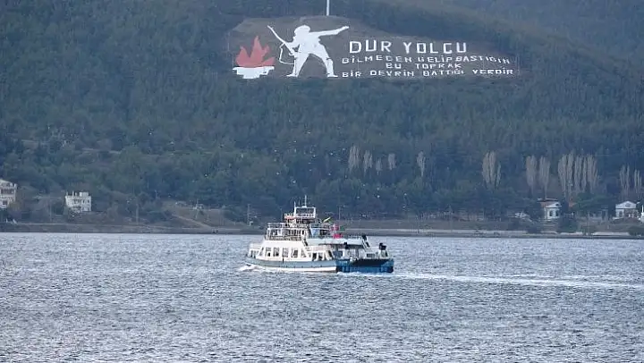 Gökçeada ve Bozcaada seferlerine fırtına engeli