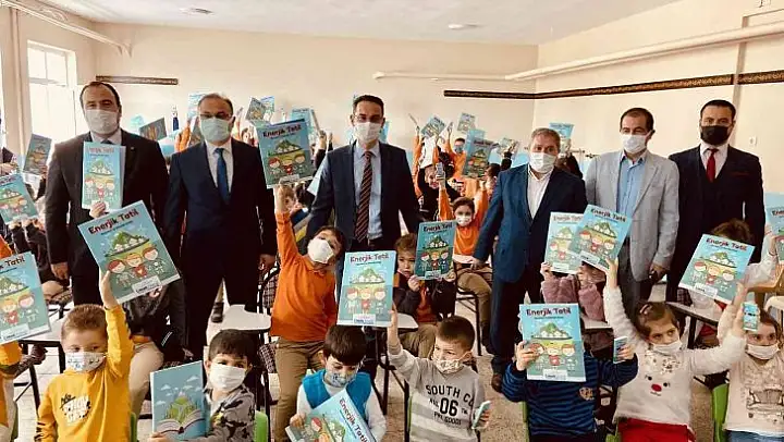 Gölge oyunu ile çocuklara enerji tasarrufu anlatıldı