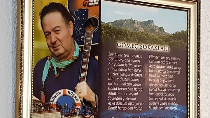 Gömeç sokakları Kayahan'ı unutmuyor