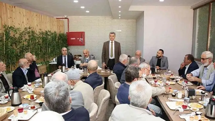 Gönen'de Müftülükten emekli imamlara vefa