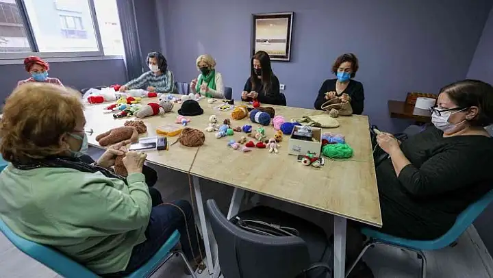 Hayata ilmek ilmek bağlandı
