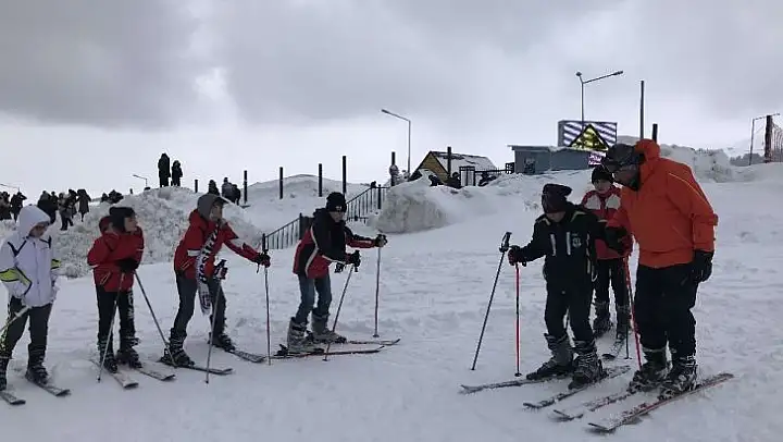 Haydi çocuklar Uludağ'a