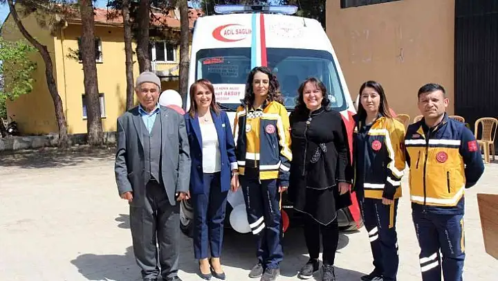 Hayırsever vatandaştan sağlık müdürlüğüne ambulans bağışı