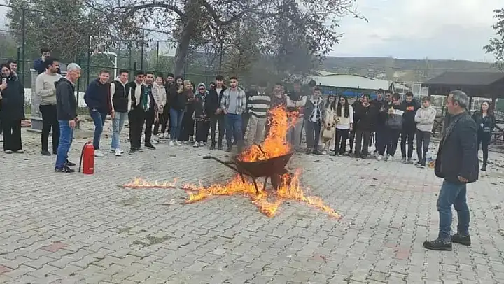 Hisarcık MYO'da Temel Yangın Güvenliği semineri